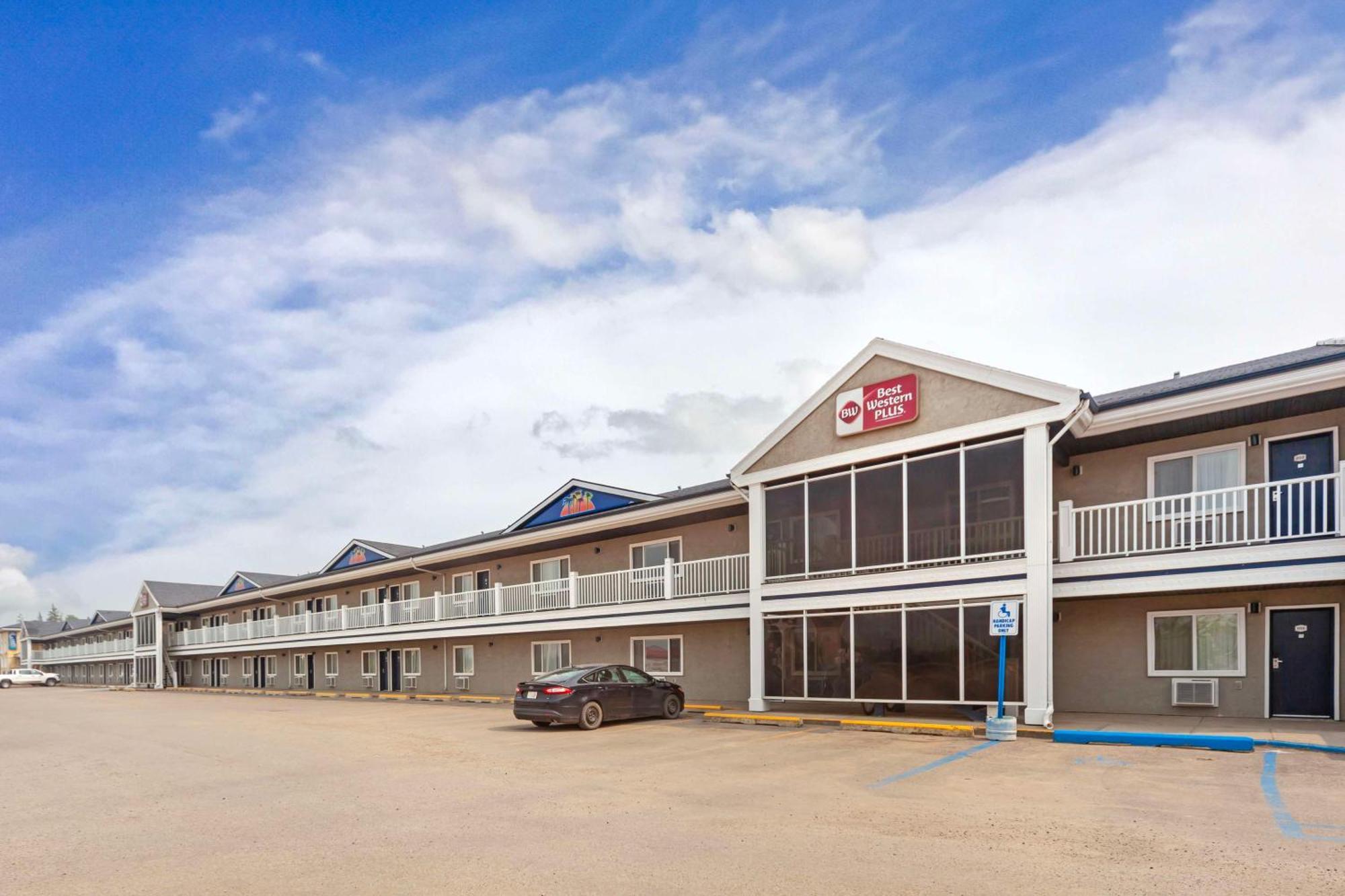 Best Western Plus Mirage Hotel And Resort High Level Exterior photo