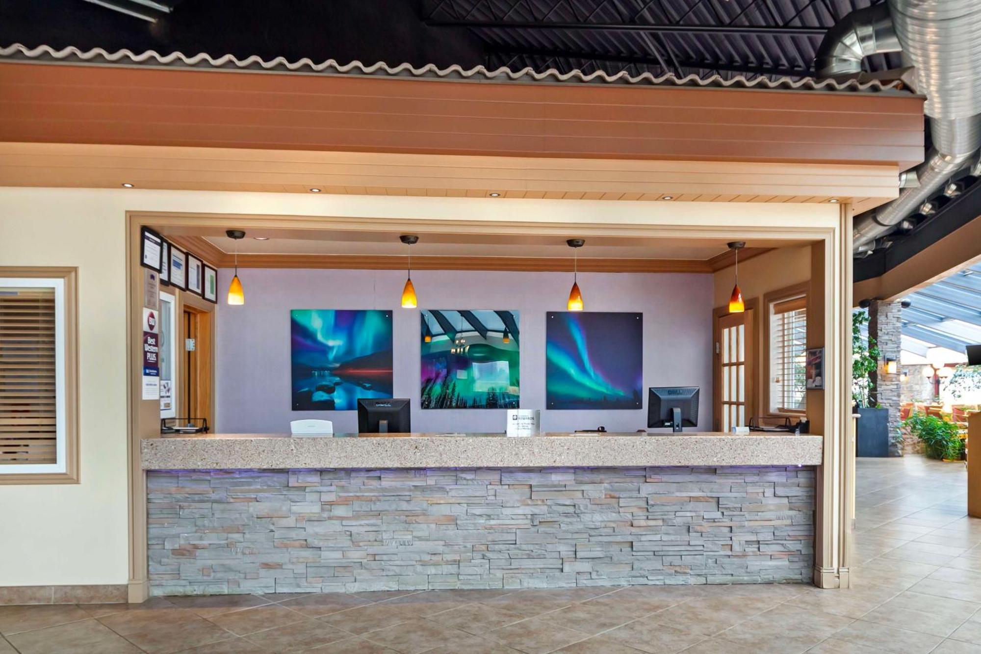 Best Western Plus Mirage Hotel And Resort High Level Exterior photo