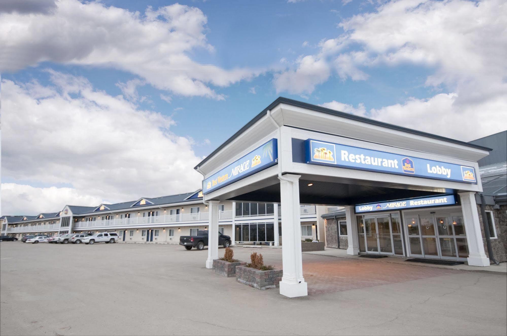 Best Western Plus Mirage Hotel And Resort High Level Exterior photo